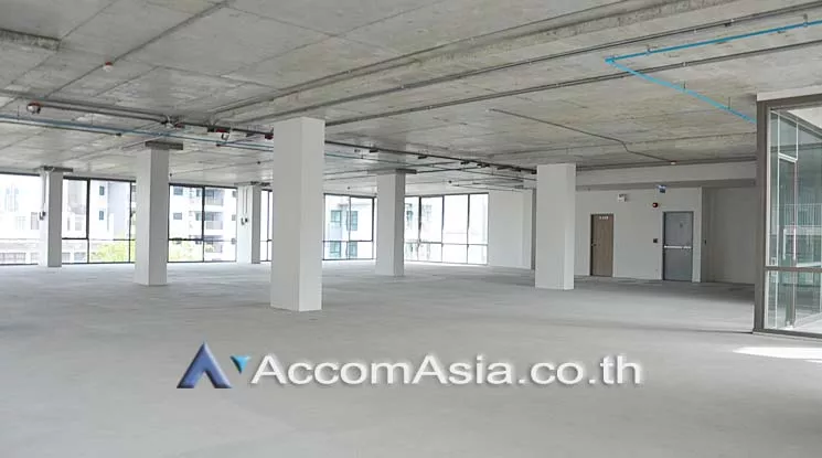  Office space For Rent in Sukhumvit, Bangkok  near BTS Punnawithi (AA15221)